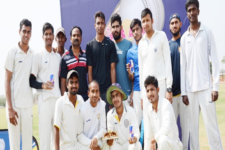 https://cache.careers360.mobi/media/colleges/social-media/media-gallery/8392/2021/3/10/Sports of Auroras Degree College Hyderabad_Sports.jpg